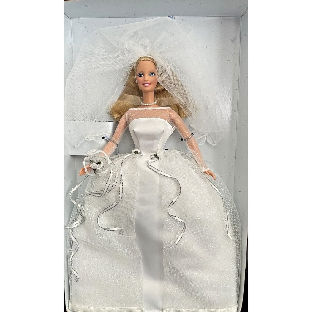 Blushing Bride Barbie Doll 1999 Mattel 26074 - Picture 3 of 13